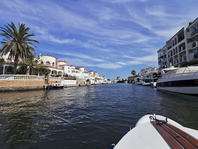 LosBarkitos d' Empuriabrava - MarinaFerry - Roses thumb 6